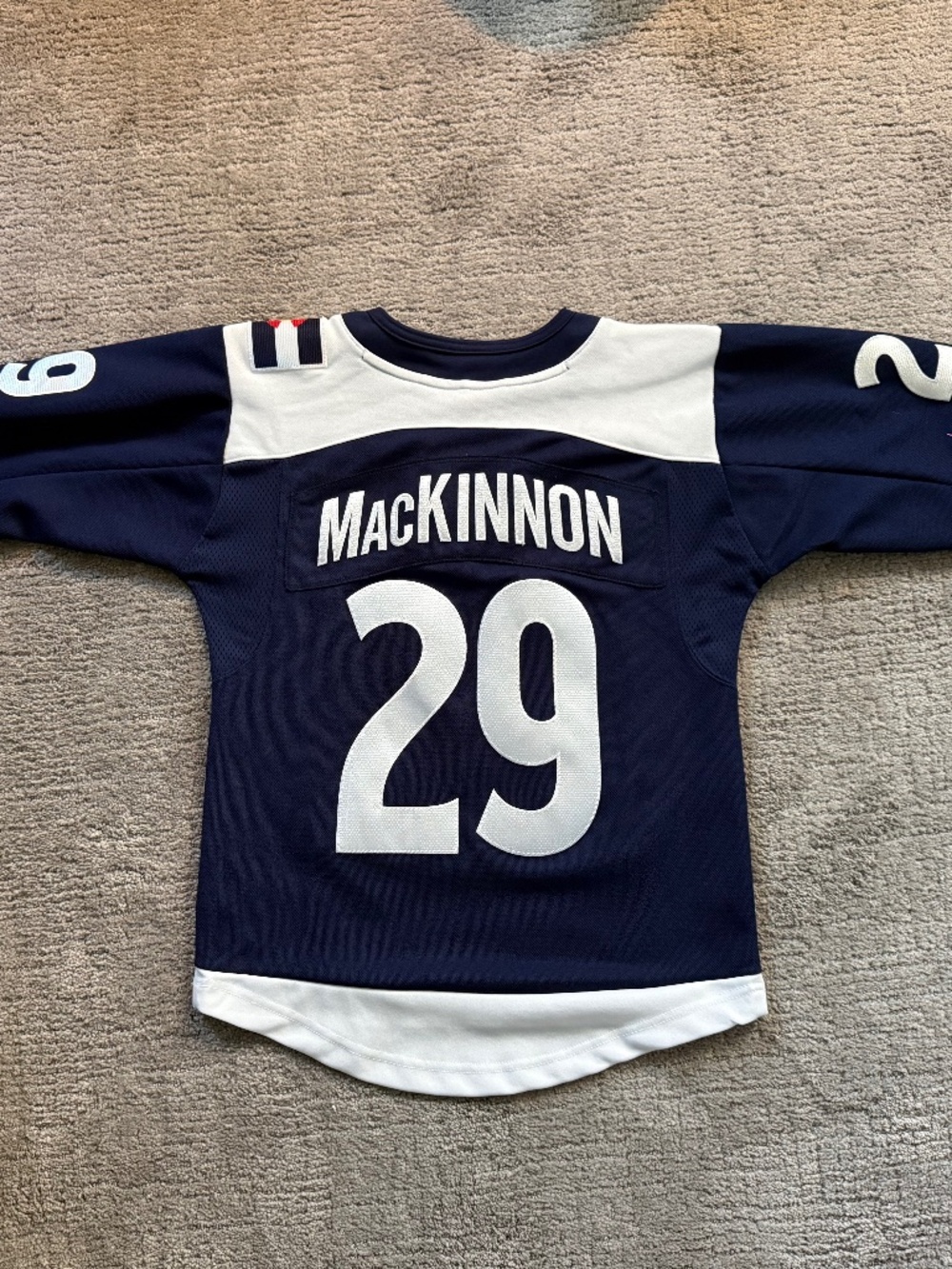 Avs MacKinnon NHL Jersey - Kids